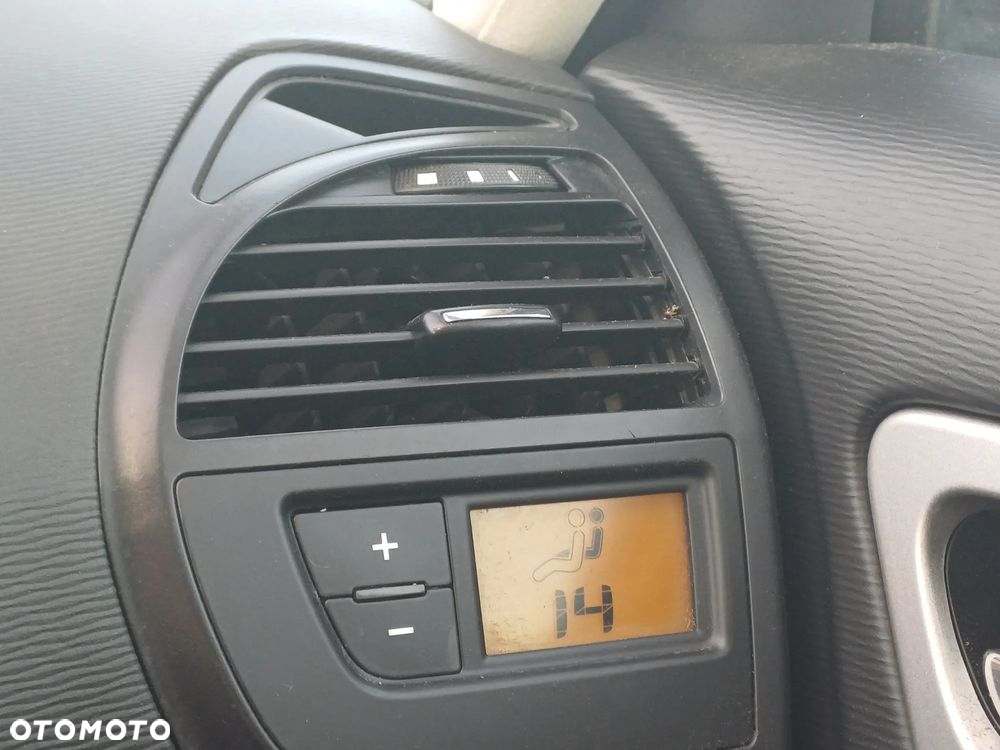 Citroën C4 Picasso - 16