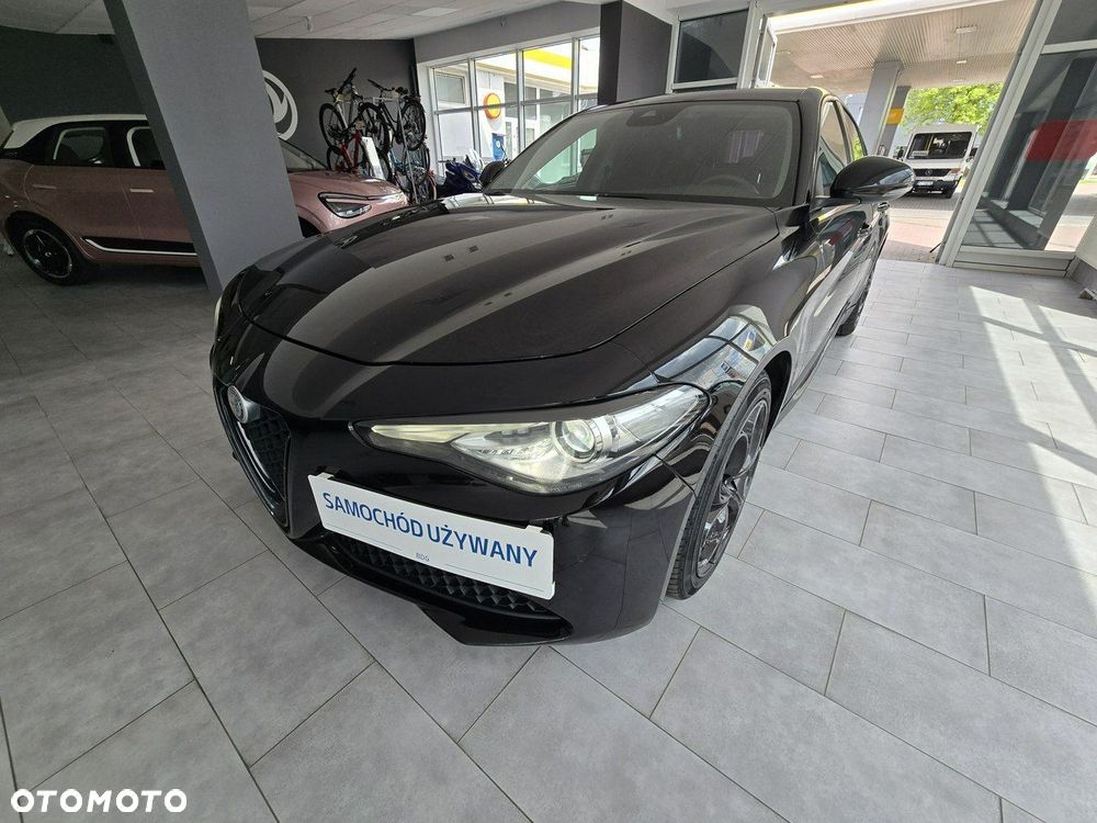 Alfa Romeo Giulia - 7