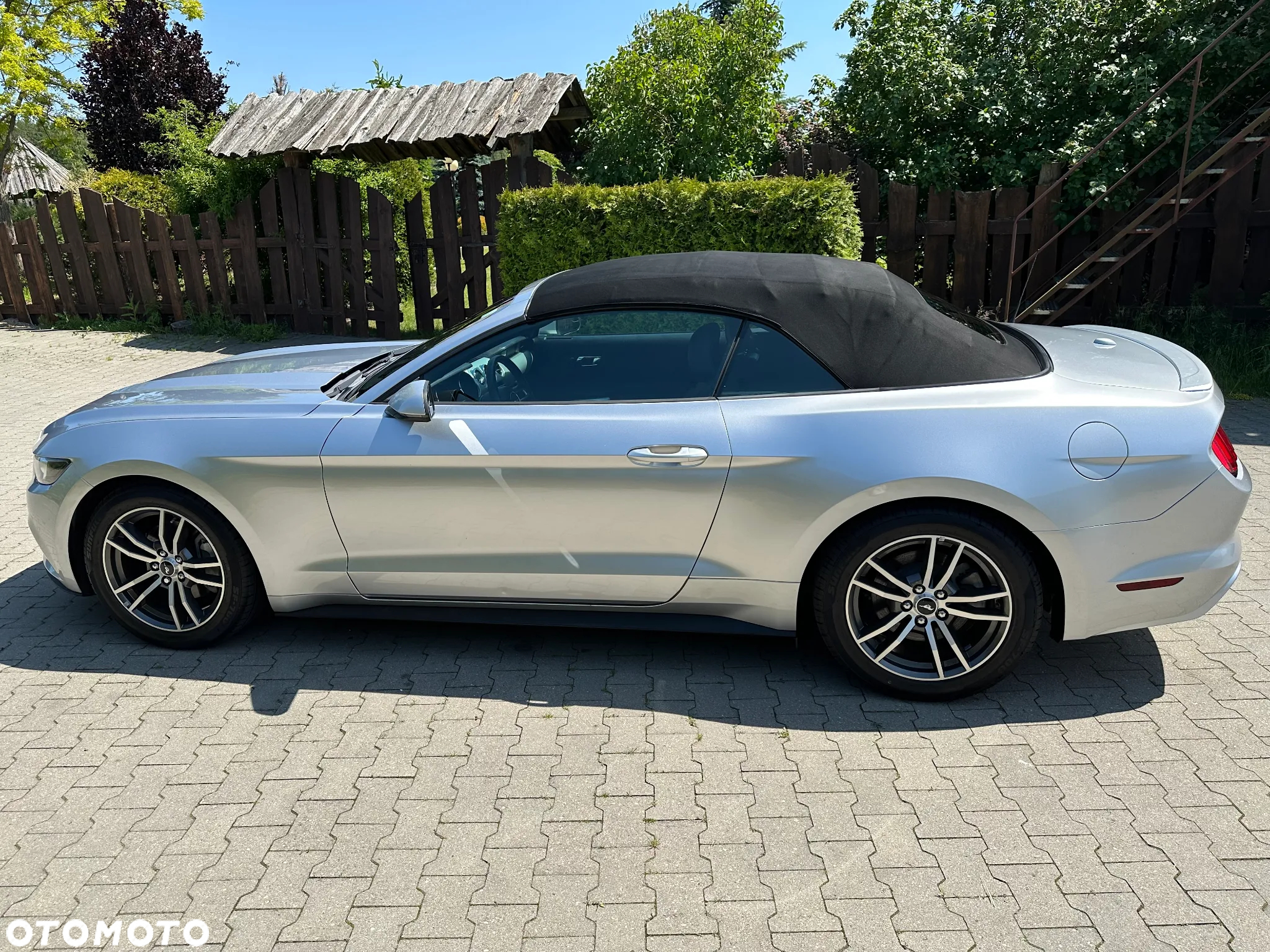 Ford Mustang Cabrio 2.3 Eco Boost - 30