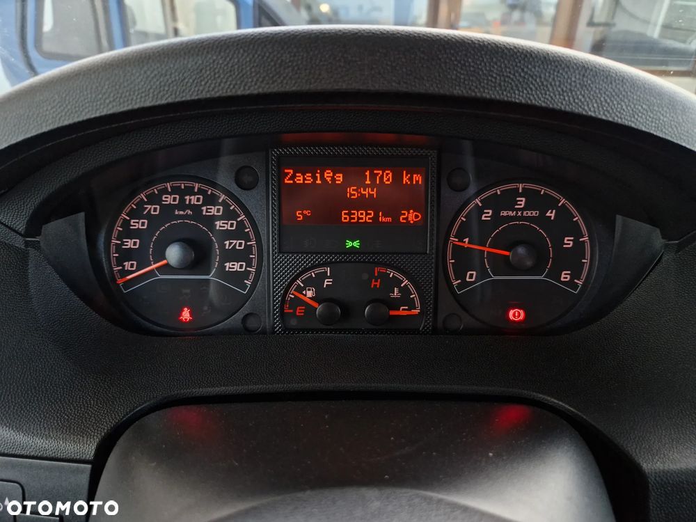 Sunlight A70 Kamper 6 Osób Alkowa Fiat 2.3 JTD Capron A62 Carado A464 - 38