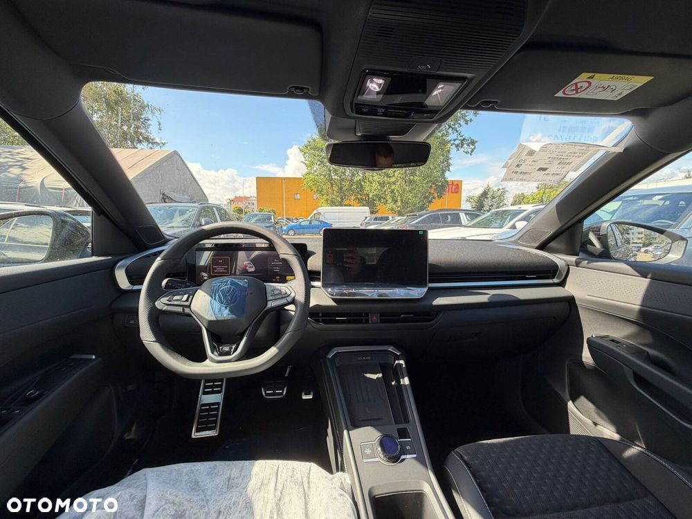 Volkswagen T-Roc - 5