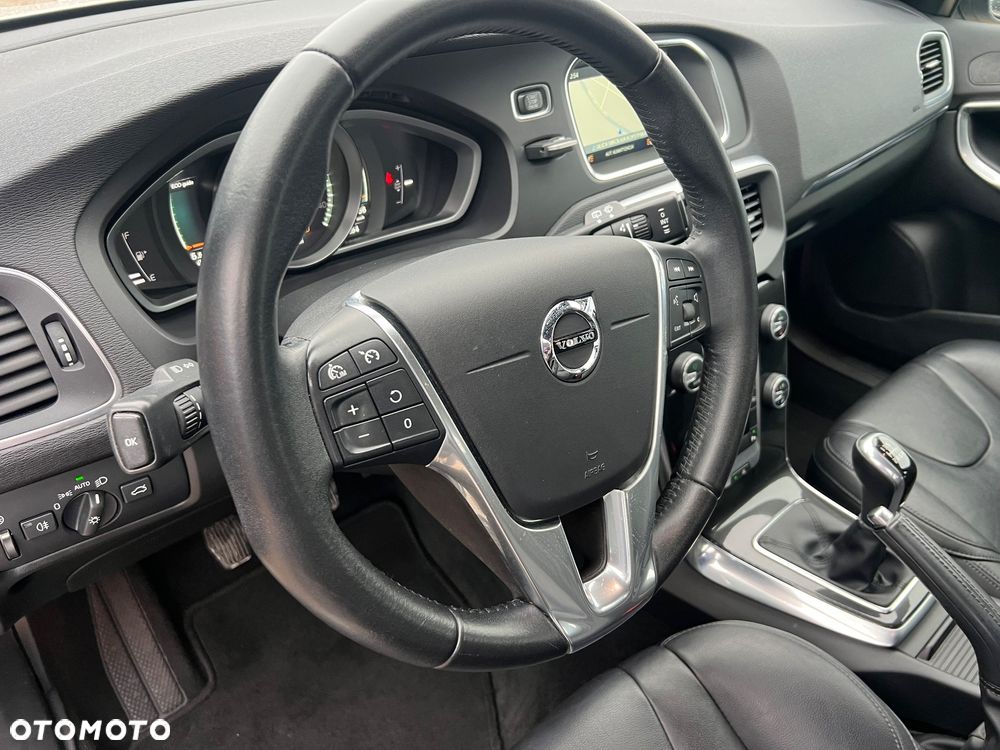 Volvo V40 D3 Momentum - 13