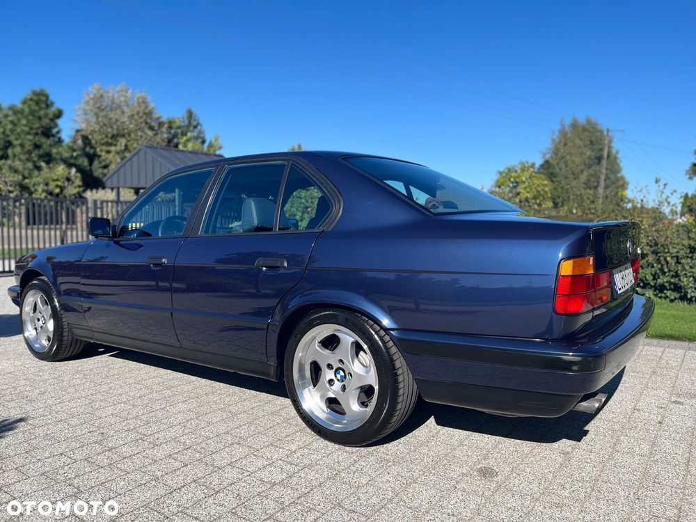 BMW Seria 5 540i - 1