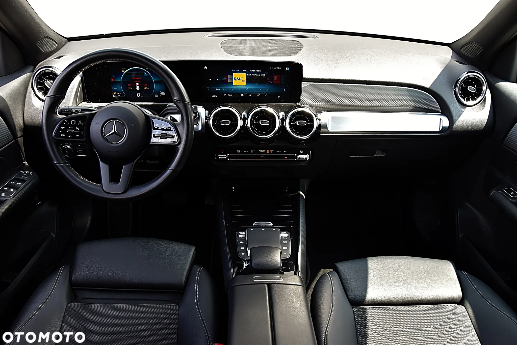 Mercedes-Benz GLB 200 7G-DCT - 17