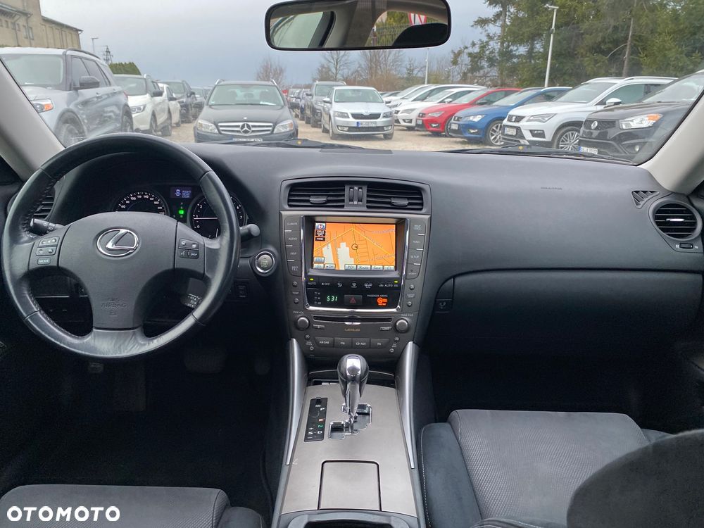 Lexus IS 250 Prestige - 28