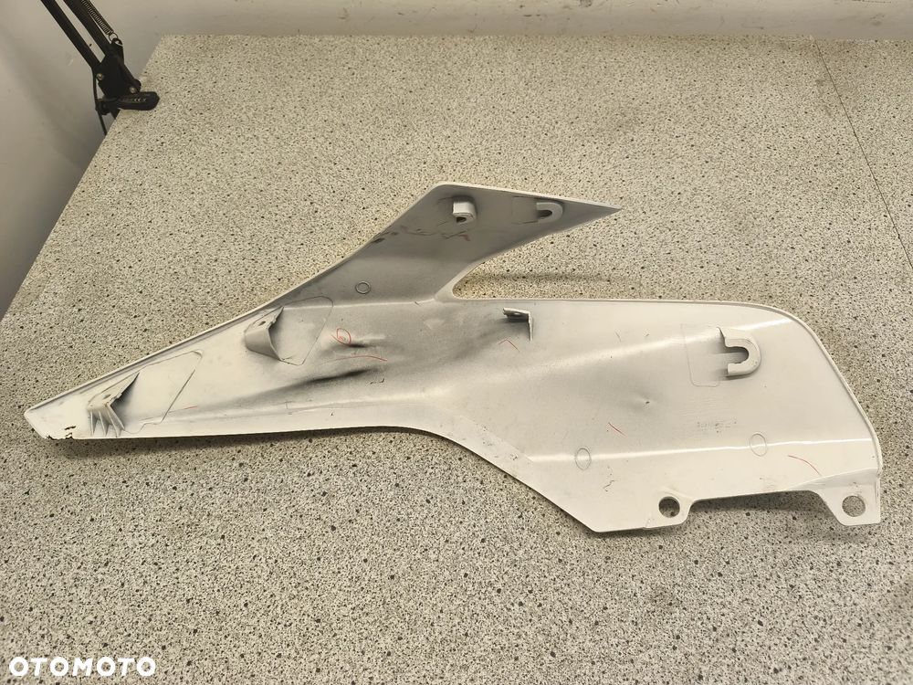 Owiewka, osłona, bok, boczek KTM 125 Duke - 10