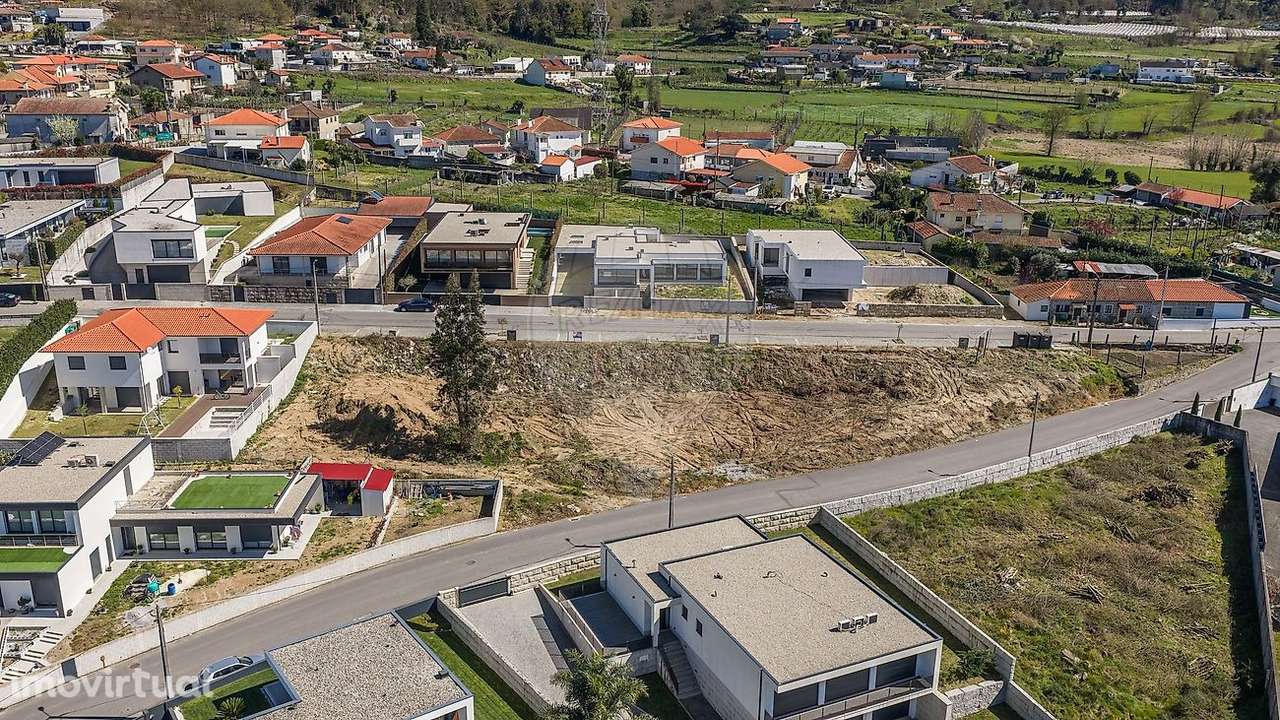 Terreno de construção com projeto aprovado em Prazins Sta. Eufémia - Grande imagem: 4/18