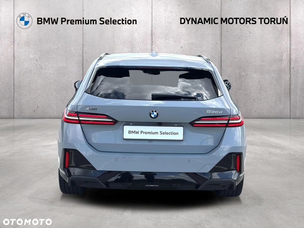 BMW Seria 5 520d xDrive mHEV M Sport - 9