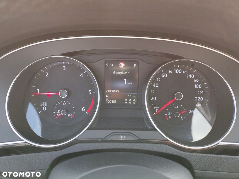 Volkswagen Passat - 23