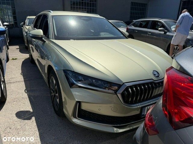Skoda Superb 2025 photo 4