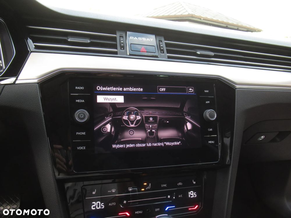 Volkswagen Passat 2.0 TSI Elegance DSG - 29