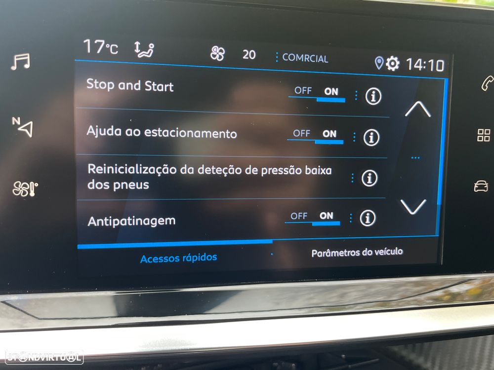 Peugeot 2008 1.2 PureTech Allure EAT8 - 21