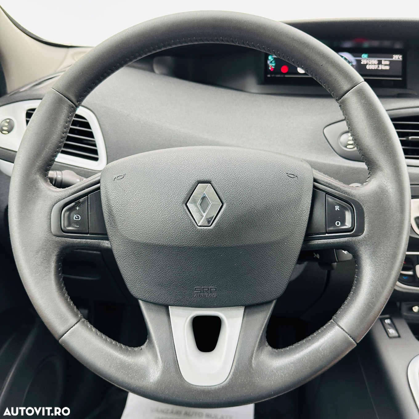 Renault Scenic - 30