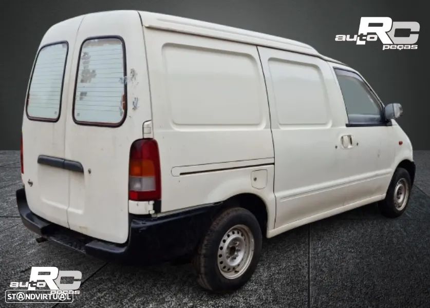 Nissan Vanette Cargo Van para peças - 5