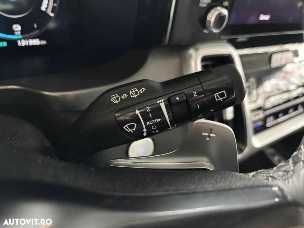 Kia Sorento 1.6 T-GDI HEV 6AT 4x4 7P Design+ - 28