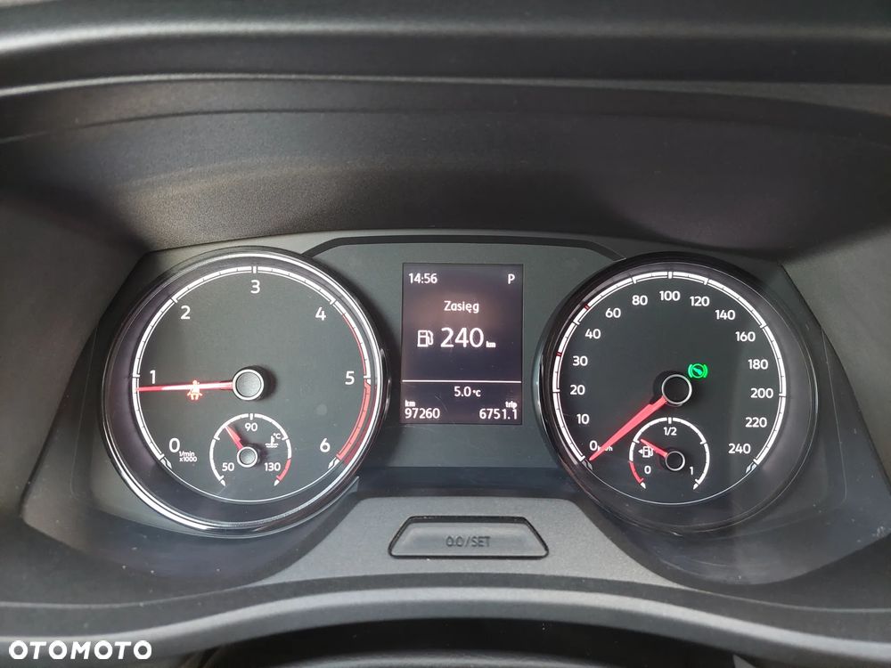 Volkswagen Transporter - 12