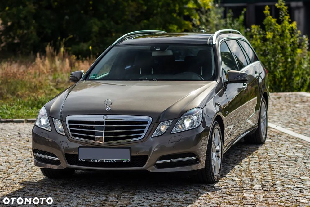 Mercedes-Benz Klasa E 350 CDI DPF 4Matic BlueEFFICIENCY 7G-TRONIC Avantgarde - 9