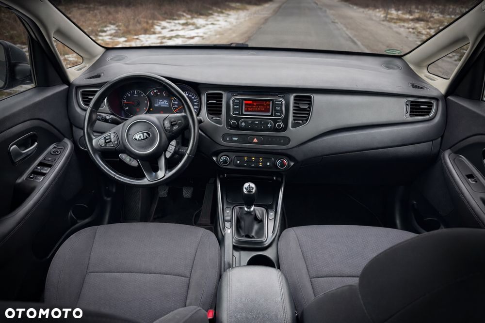 Kia Carens 1.7 CRDi 136 Dream Team Edition - 8