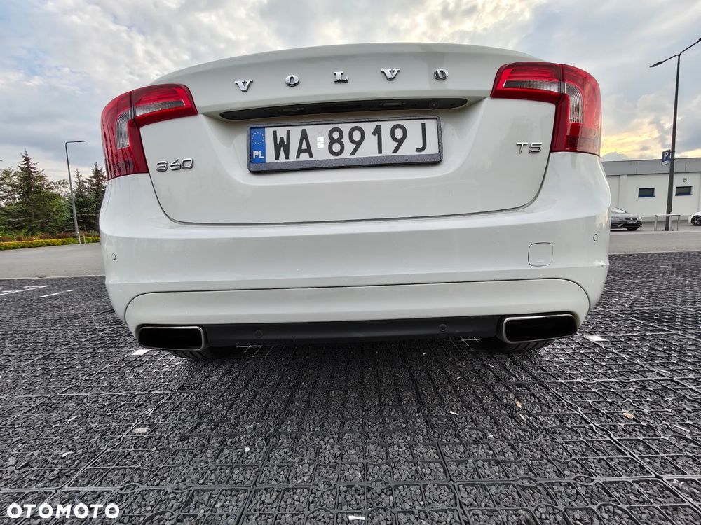 Volvo S60 T5 Drive-E Summum - 8