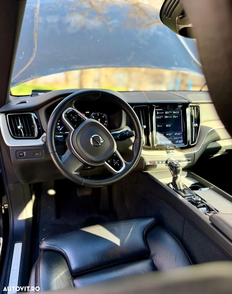 Volvo XC 60 D5 AWD Geartronic Inscription - 22