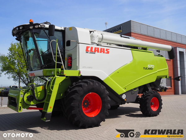 Claas Tucano 570 + V770