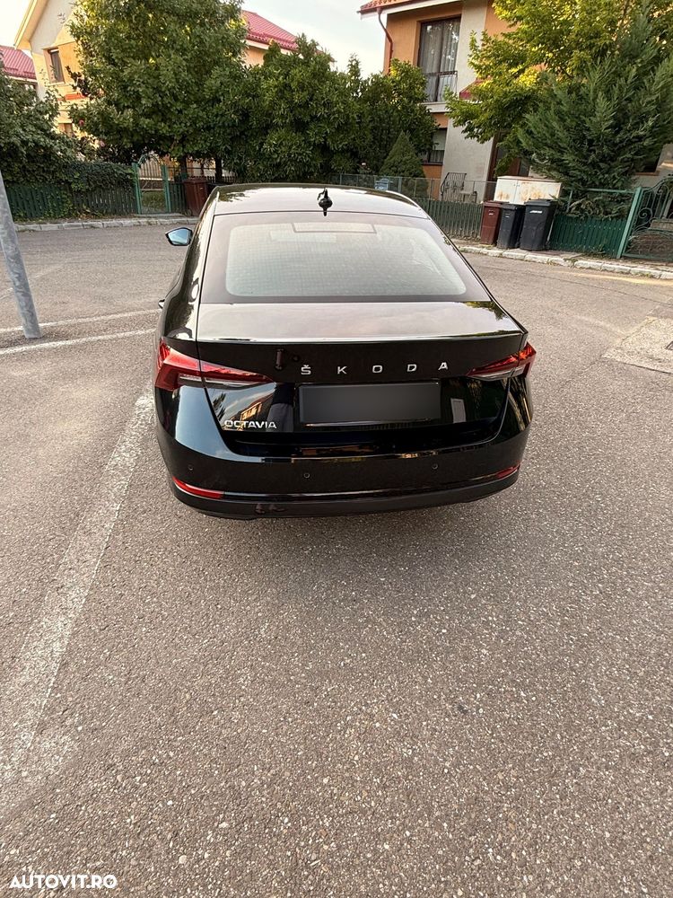 Skoda Octavia 2.0 TDI DSG Ambition - 9