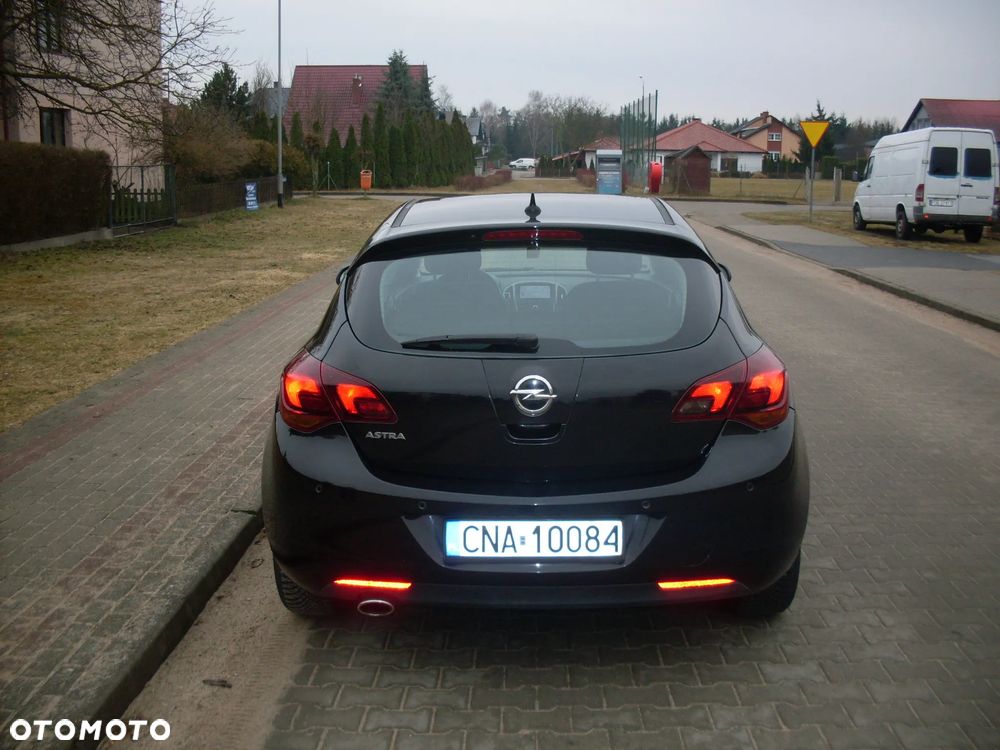Opel Astra 1.4 Turbo Color Edition - 8