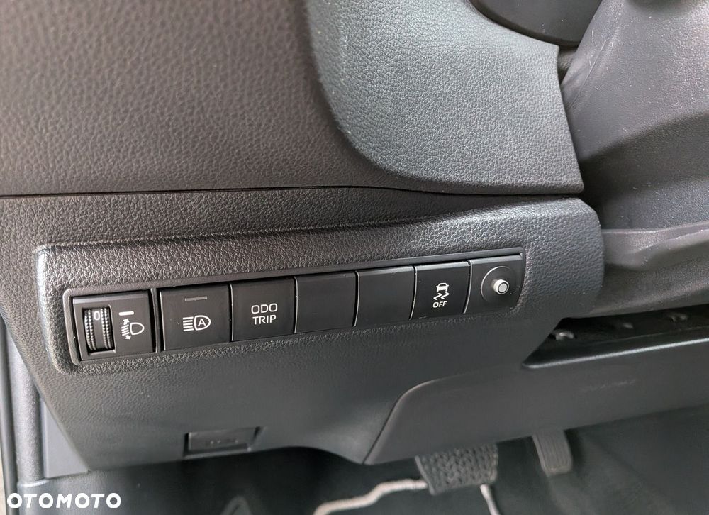 Toyota Corolla 1.8 Hybrid Comfort - 29