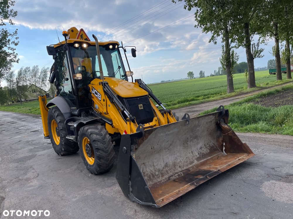 JCB Koparko Ładowarka Koparka Jcb 3CX Szczęka Krokodyl,Ramię z teleskopem_Bardzo ładna i zadbana_Cała W Oryginale Niemalowana_GOTOWA DO PRACY_Skrzynia biegów Mechaniczna 4 BIEGI_KLIMA - 16
