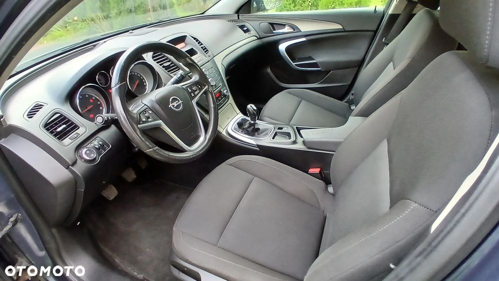 Opel Insignia 1.6 - 16
