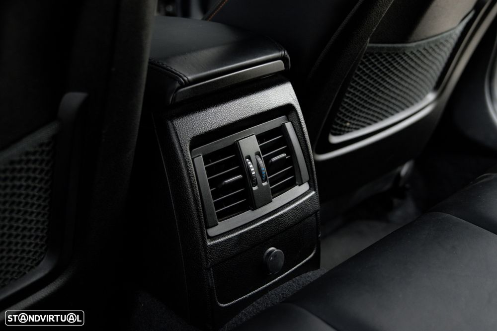 BMW M135i xDrive - 22