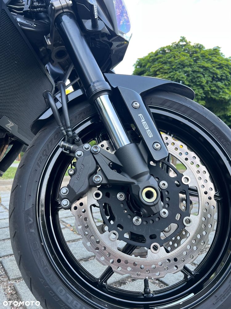 Kawasaki Z - 8