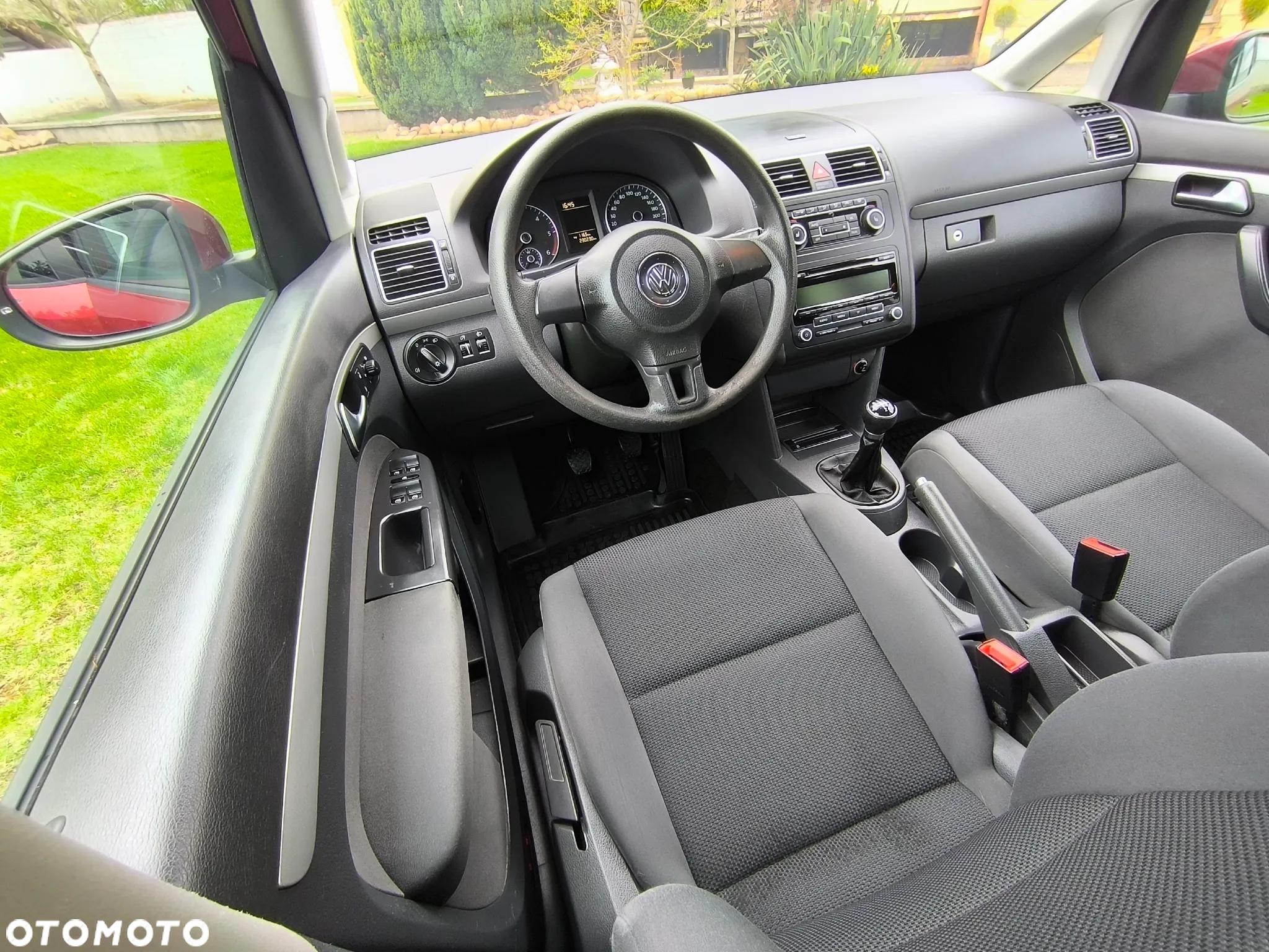 Volkswagen Touran 1.6 TDI DPF Trendline - 10