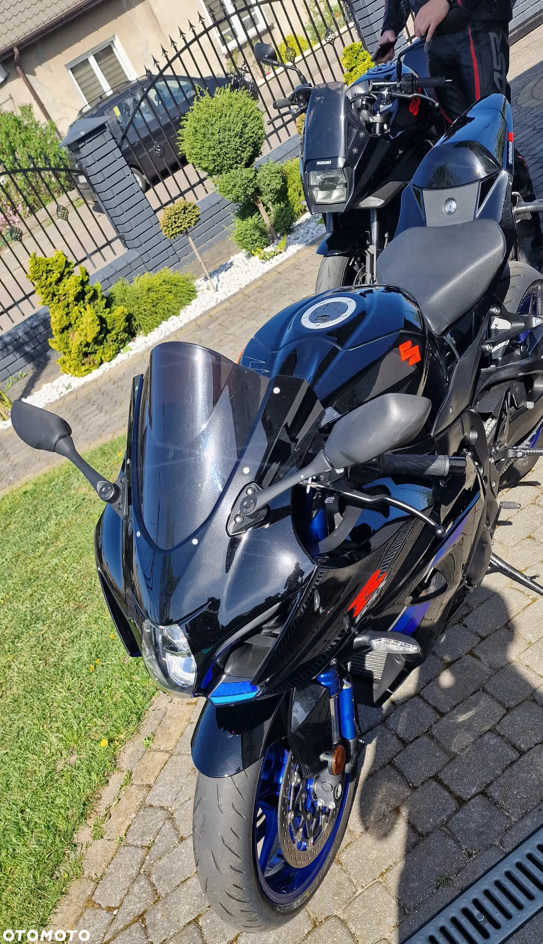Suzuki GSX-R - 6