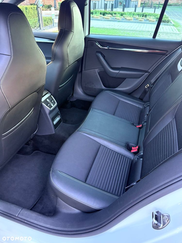 Skoda Octavia 2.0 TDI RS DSG EU6 - 17