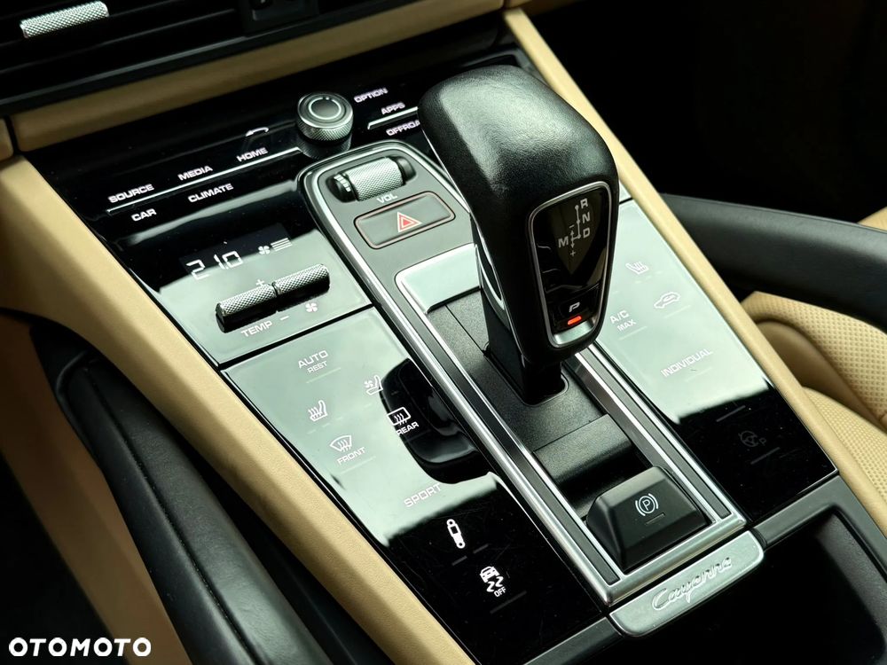 Porsche Cayenne S - 17