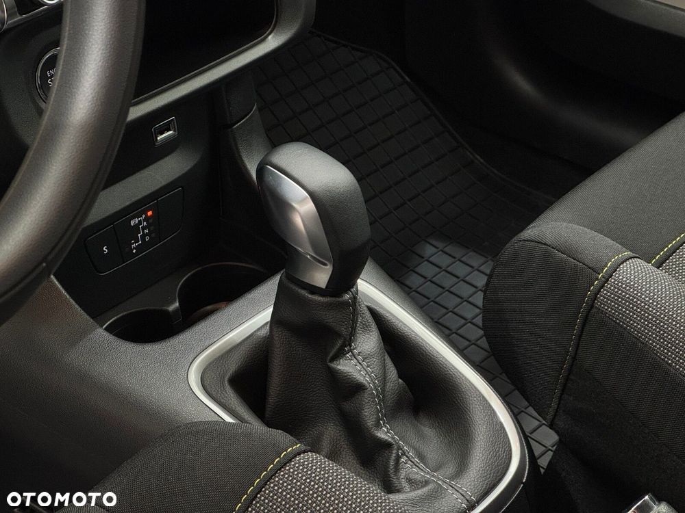 Citroën C3 1.2 PureTech Shine EAT6 - 9