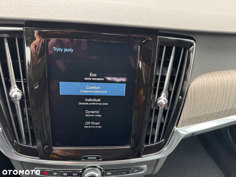 Volvo V90 Cross Country B4 D AWD Ultimate - 26