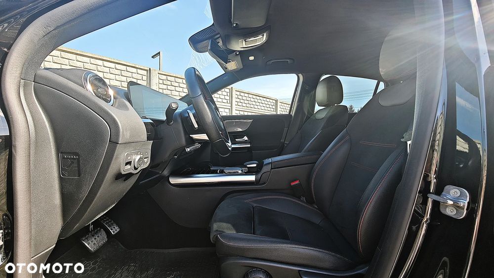 Mercedes-Benz GLA 200 d 8G-DCT AMG Line - 15