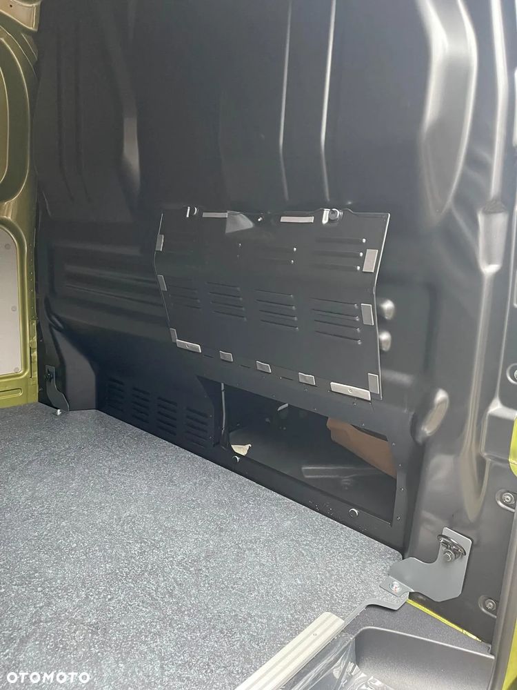 Volkswagen Transporter - 9