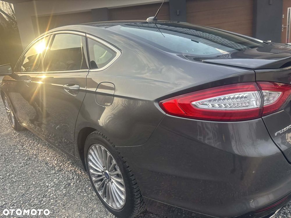 Ford Fusion - 2