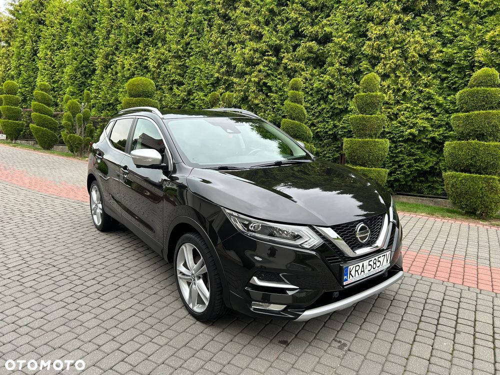 Nissan Qashqai 1.3 DIG-T N-Connecta - 1