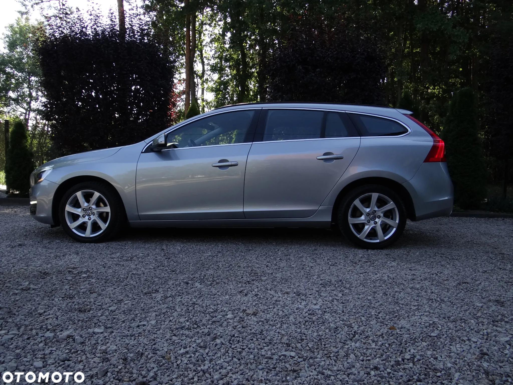 Volvo V60 D4 Geartronic Summum - 14