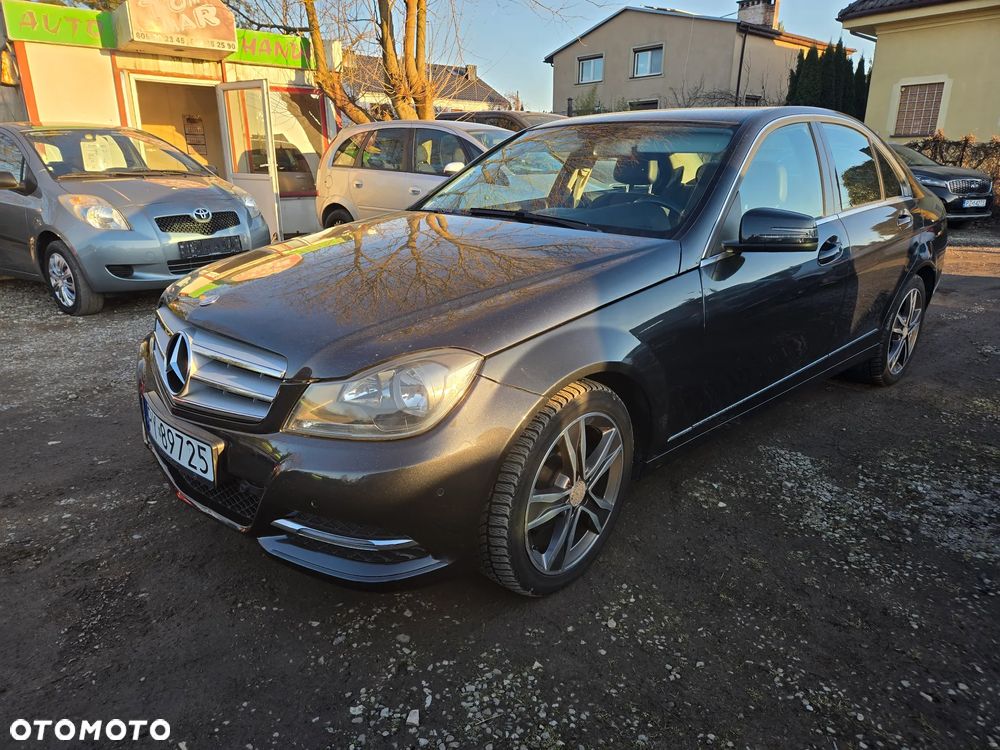Mercedes-Benz Klasa C 200 CDI DPF (BlueEFFICIENCY) Elegance - 4