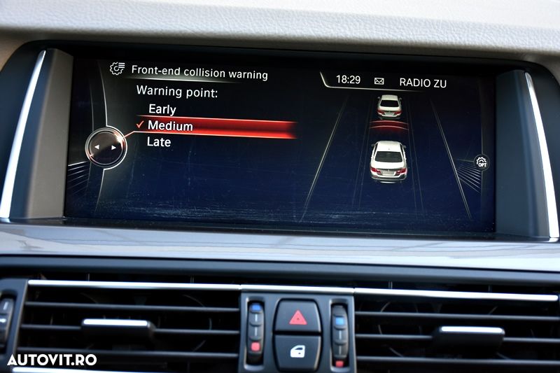 BMW Seria 5 530d xDrive Aut. Modern Line - 12