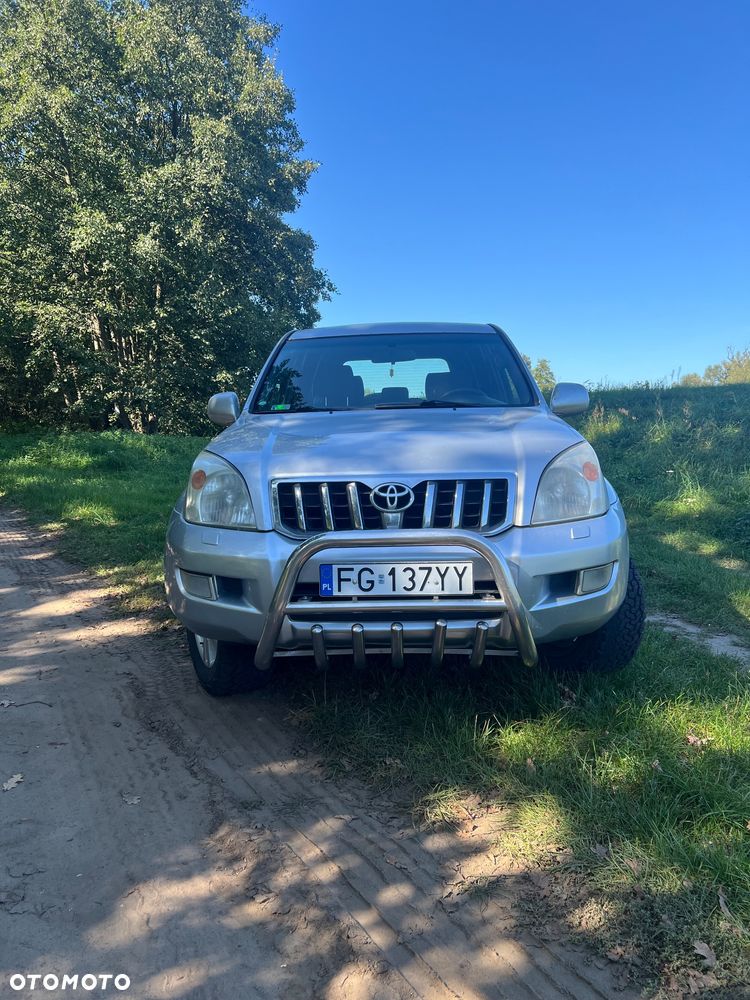 Toyota Land Cruiser - 1