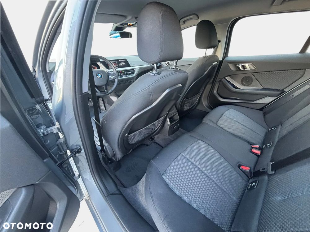 BMW Seria 1 118i Advantage - 25