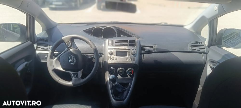 Toyota Verso 2.0 D-4D DPF Sol - 6