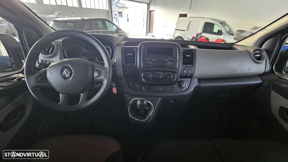 Renault Trafic - 9