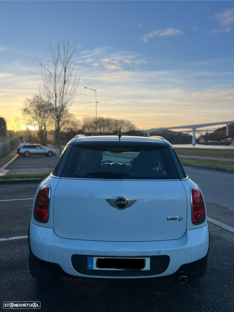 MINI Countryman One D - 3